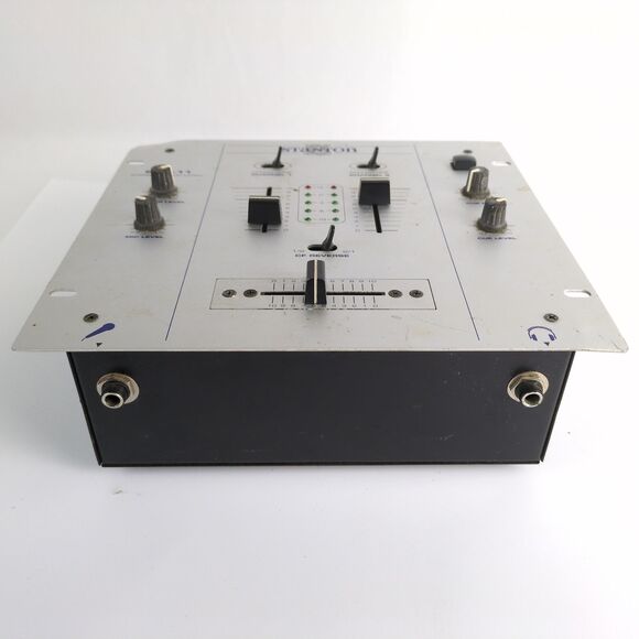 Stanton ESM-11 Stereo Preamp DJ Mixer, Untested for Parts/Repair No Power Cable - Picture 7 of 7